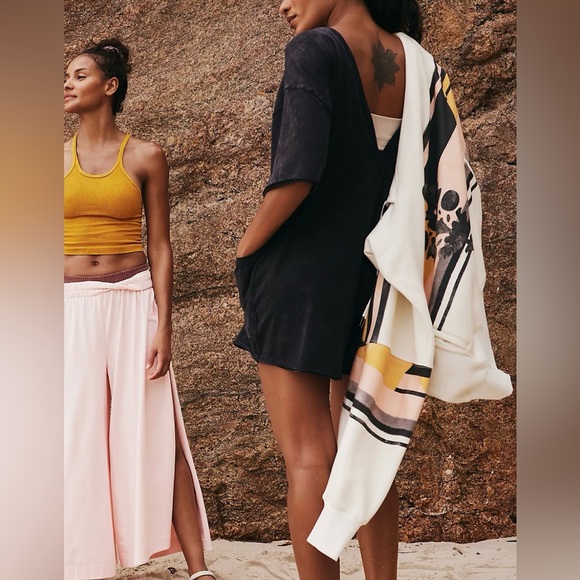 ▪️NWT Free People Hot Shot Tee Romper in Black - Picture 3 of 12